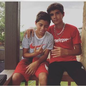 Meet your Posher, Ty